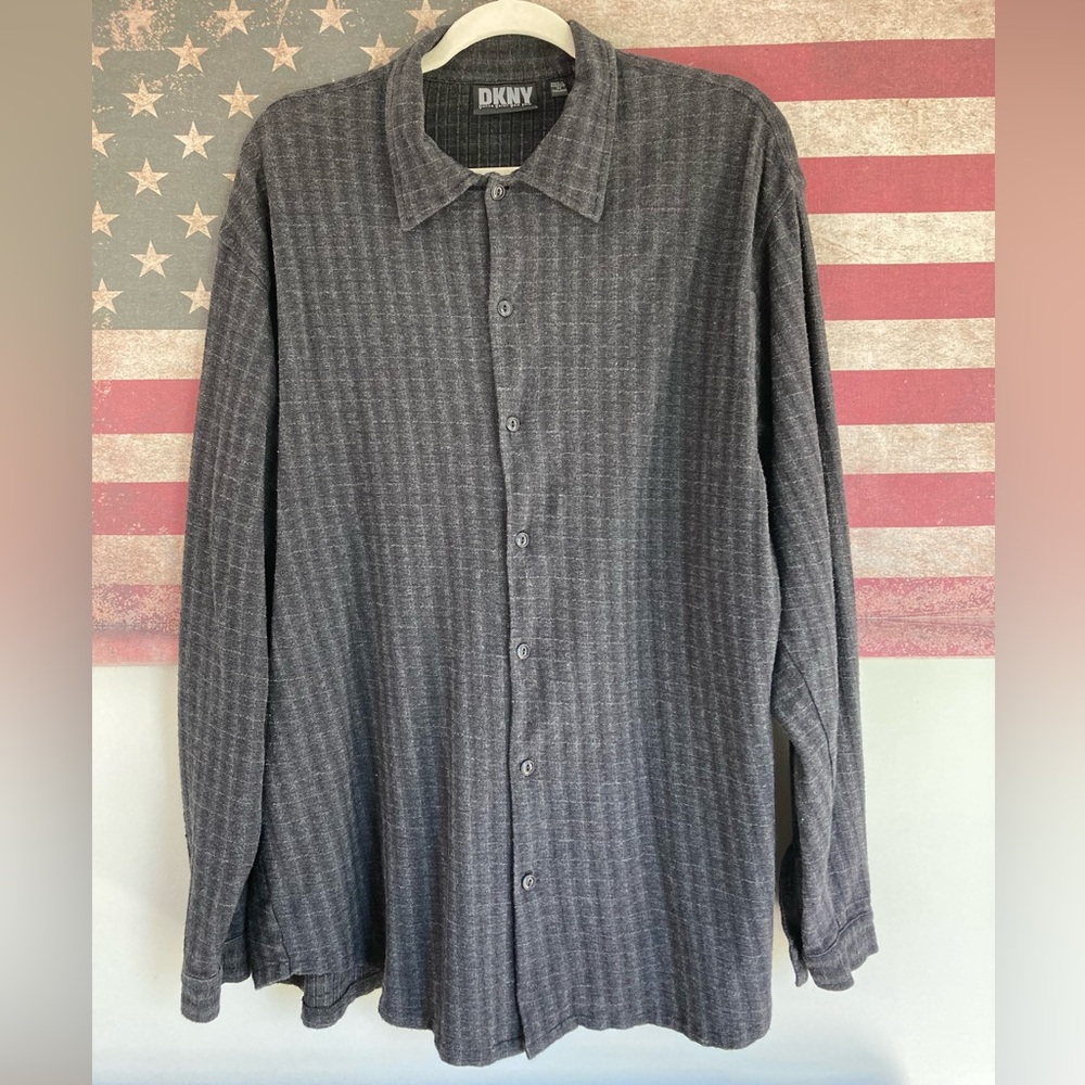 DKNY Dress Shirt SOFT Button Down Men’s L Gray 100% Cotton Long Sleeve